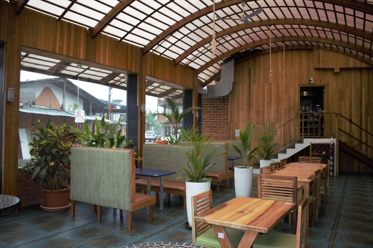 Hostal Zafiro Mindo Zewnętrze zdjęcie