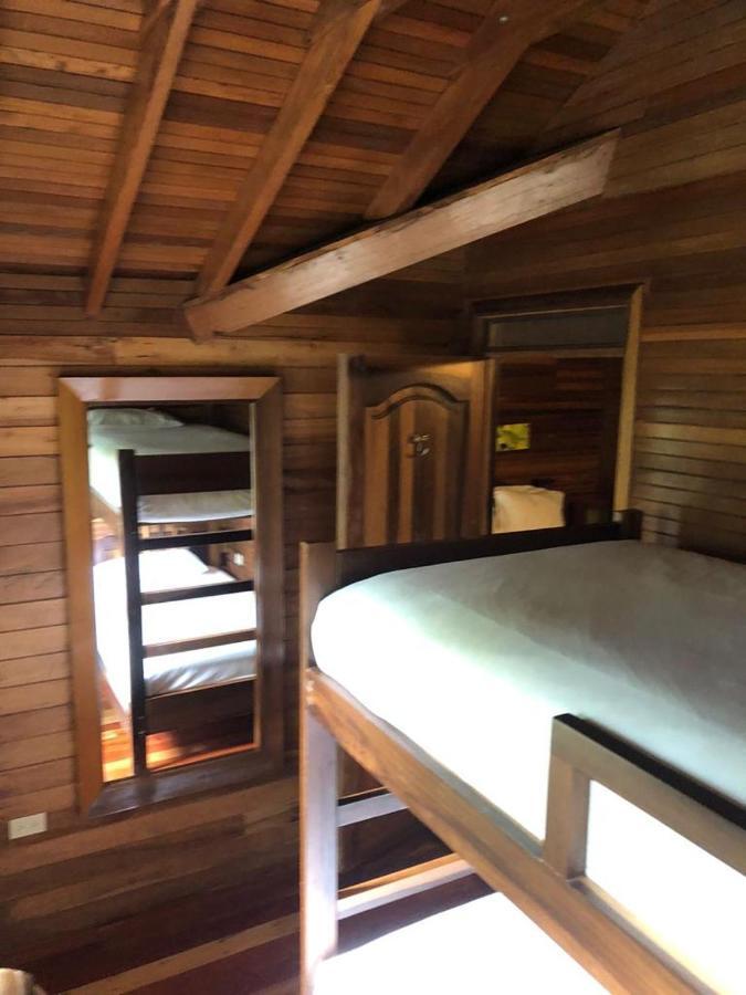 Hostal Zafiro Mindo Zewnętrze zdjęcie